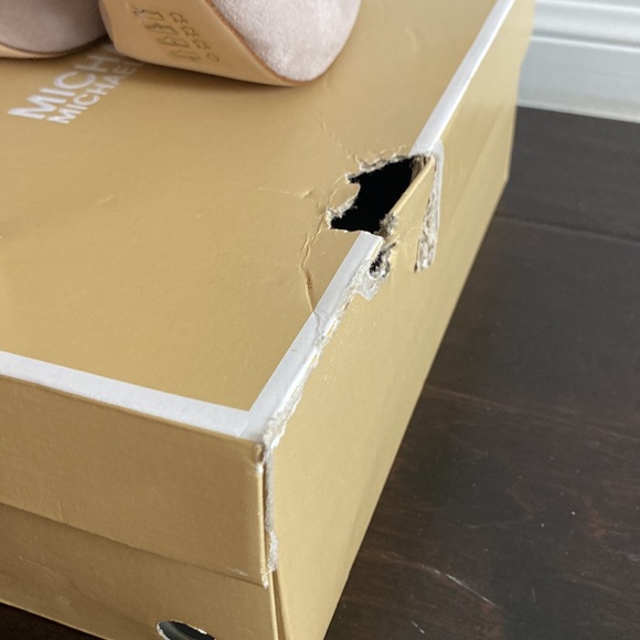 Michael Kors booties - Picture 4 of 10